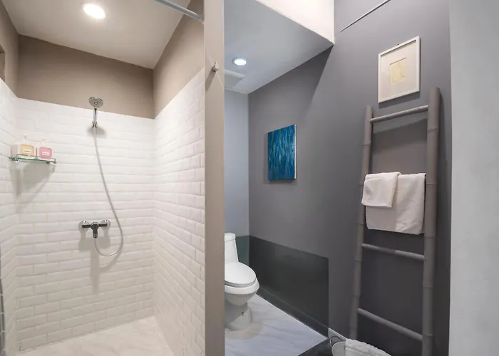 Non Entire Historic 5 Bedroom Riverside Shophouse Near Iconsiam For Families And Groups