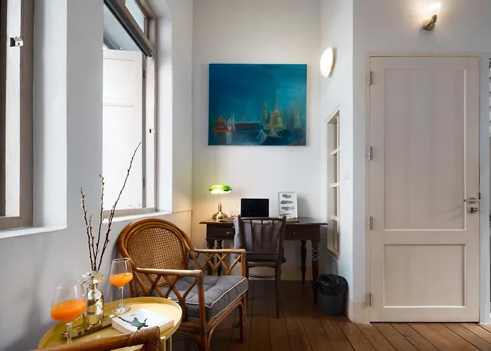Non Entire Historic 5 Bedroom Riverside Shophouse Near Iconsiam For Families And Groups Bangkok