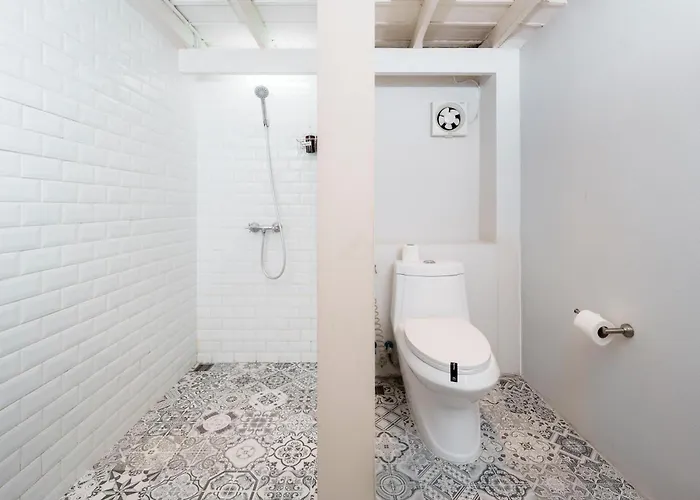 Non Entire Historic 5 Bedroom Riverside Shophouse Near Iconsiam For Families And Groups Bangkok