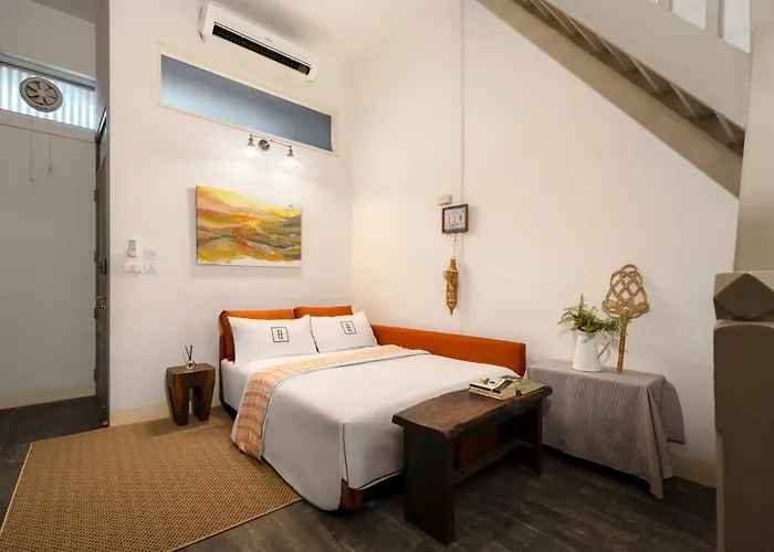 Non Entire Historic 5 Bedroom Riverside Shophouse Near Iconsiam For Families And Groups Casa vacanze