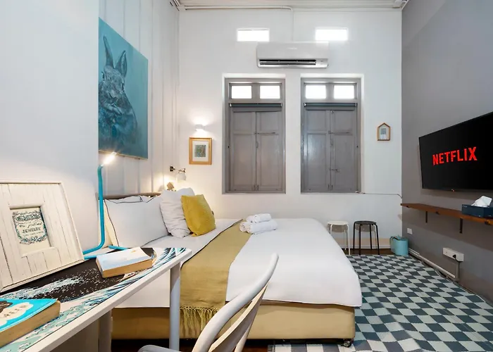 Non Entire Historic 5 Bedroom Riverside Shophouse Near Iconsiam For Families And Groups Bangkok