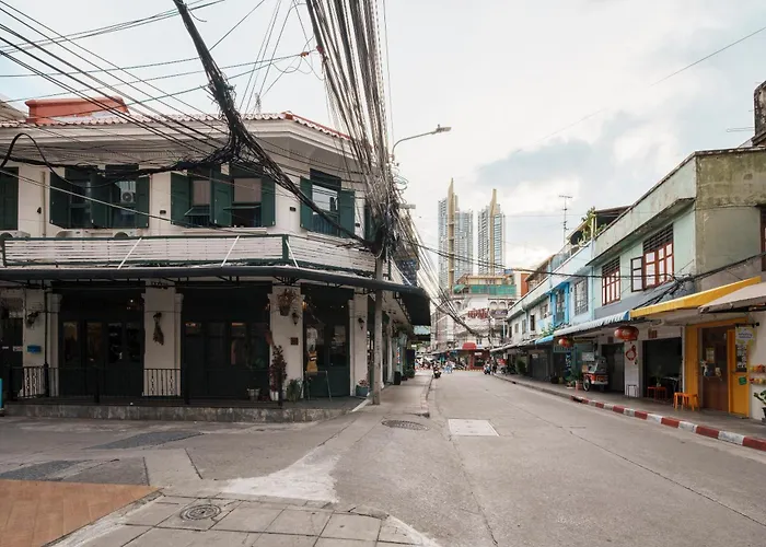Casa vacanze Non Entire Historic 5 Bedroom Riverside Shophouse Near Iconsiam For Families And Groups