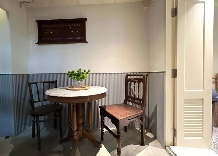 Casa vacanze Non Entire Historic 5 Bedroom Riverside Shophouse Near Iconsiam For Families And Groups